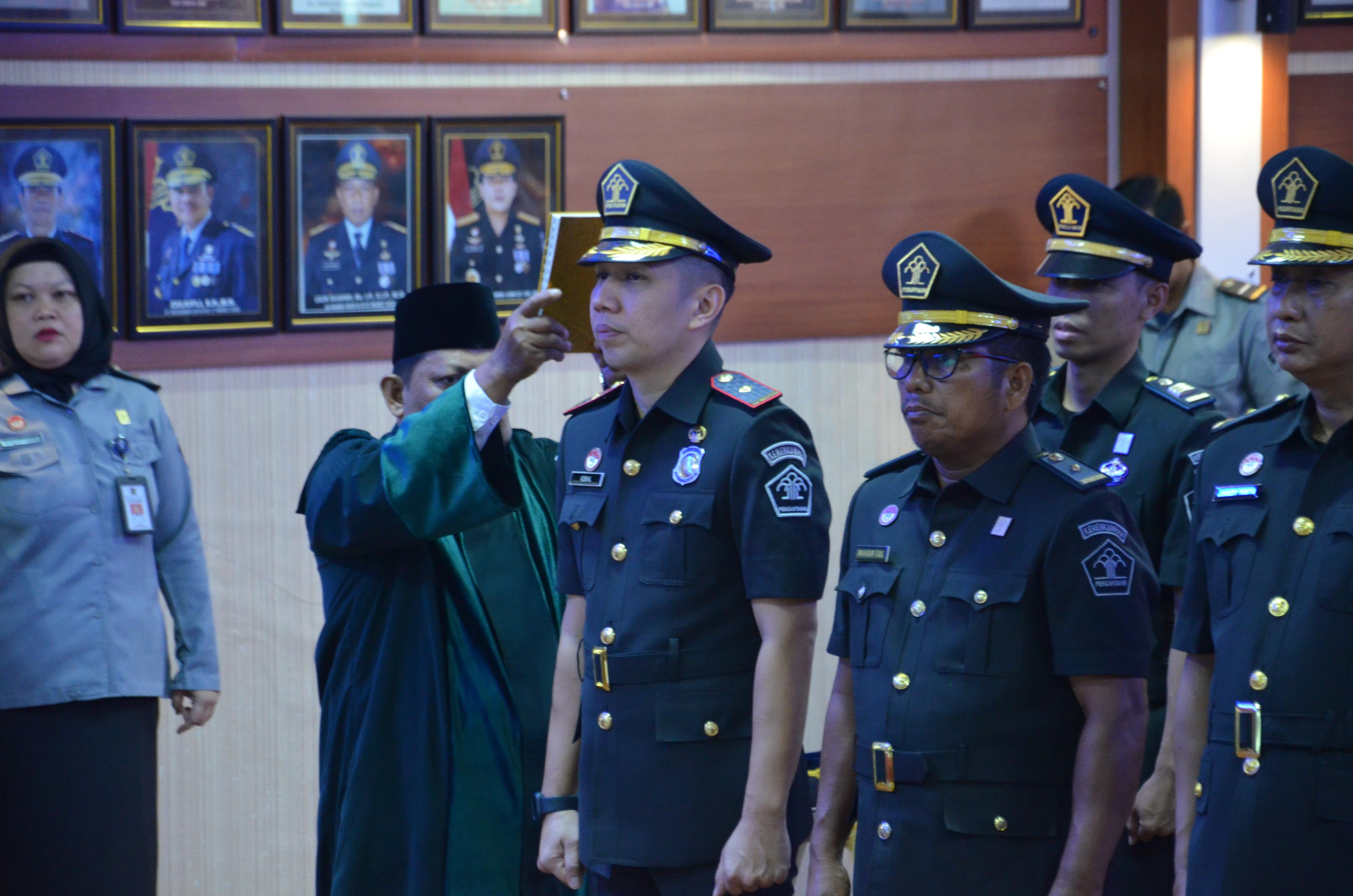 Pelantikan Pejabat Manajerial dan Fungsional di Lingkungan Kemenkumham Sulawesi Tengah: Kantor Imigrasi Banggai Sambut Kepala Baru