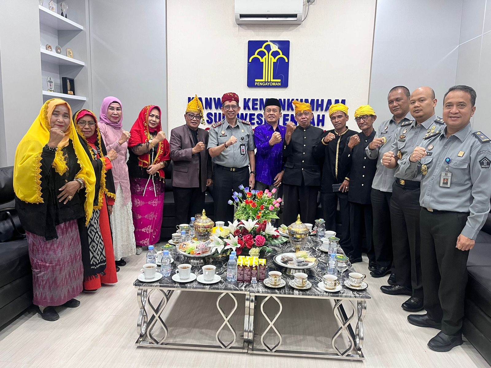 Kakanwil Kemenkumham Sulteng, Hermansyah Siregar, Dianugerahi Gelar Adat Tadulako oleh Badan Musyawarah Adat Sulawesi Tengah