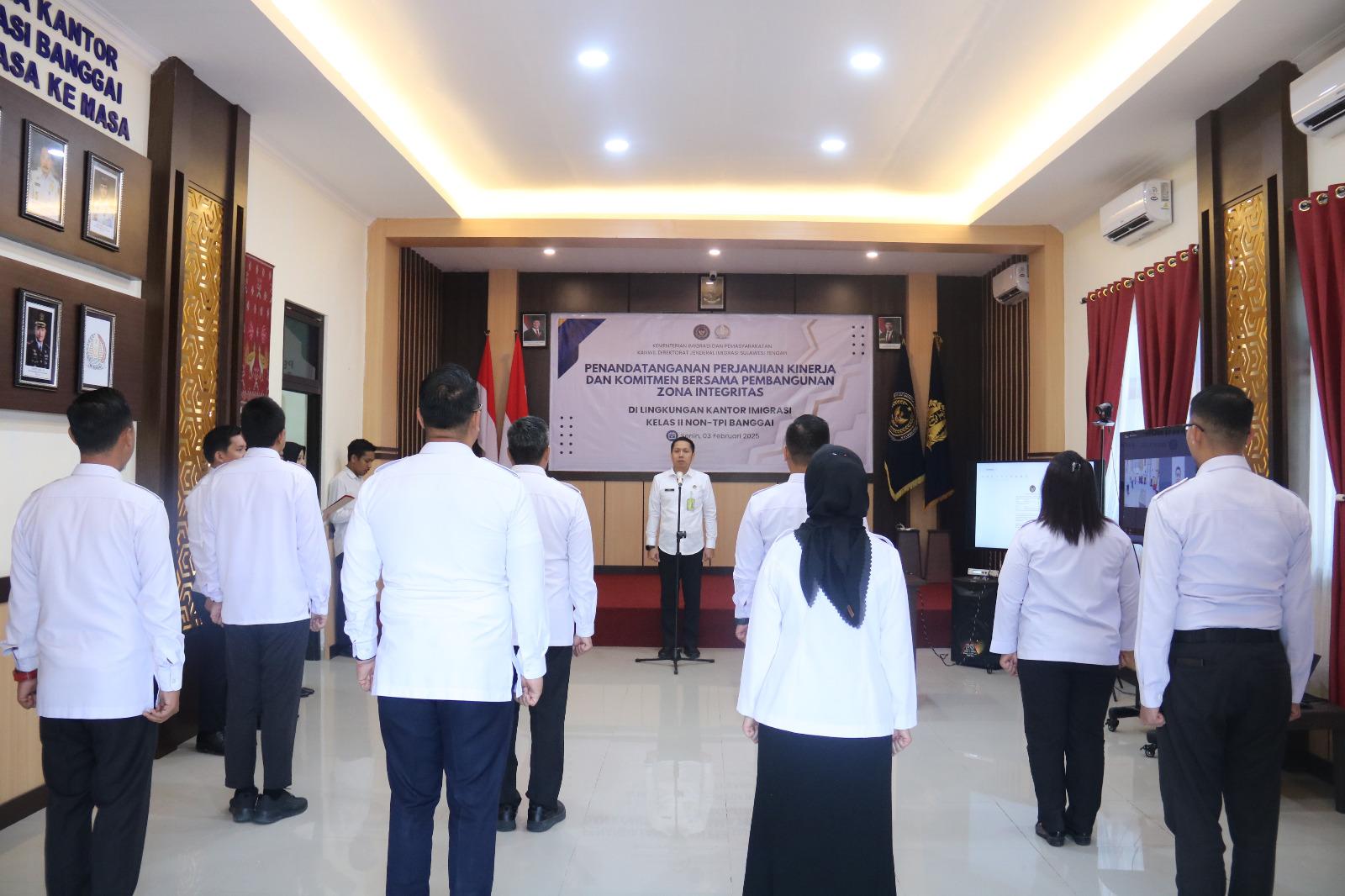 Penandatanganan Perjanjian Kinerja dan Komitmen Bersama Pembangunan Zona Intergritas Kantor Imigrasi Banggai
