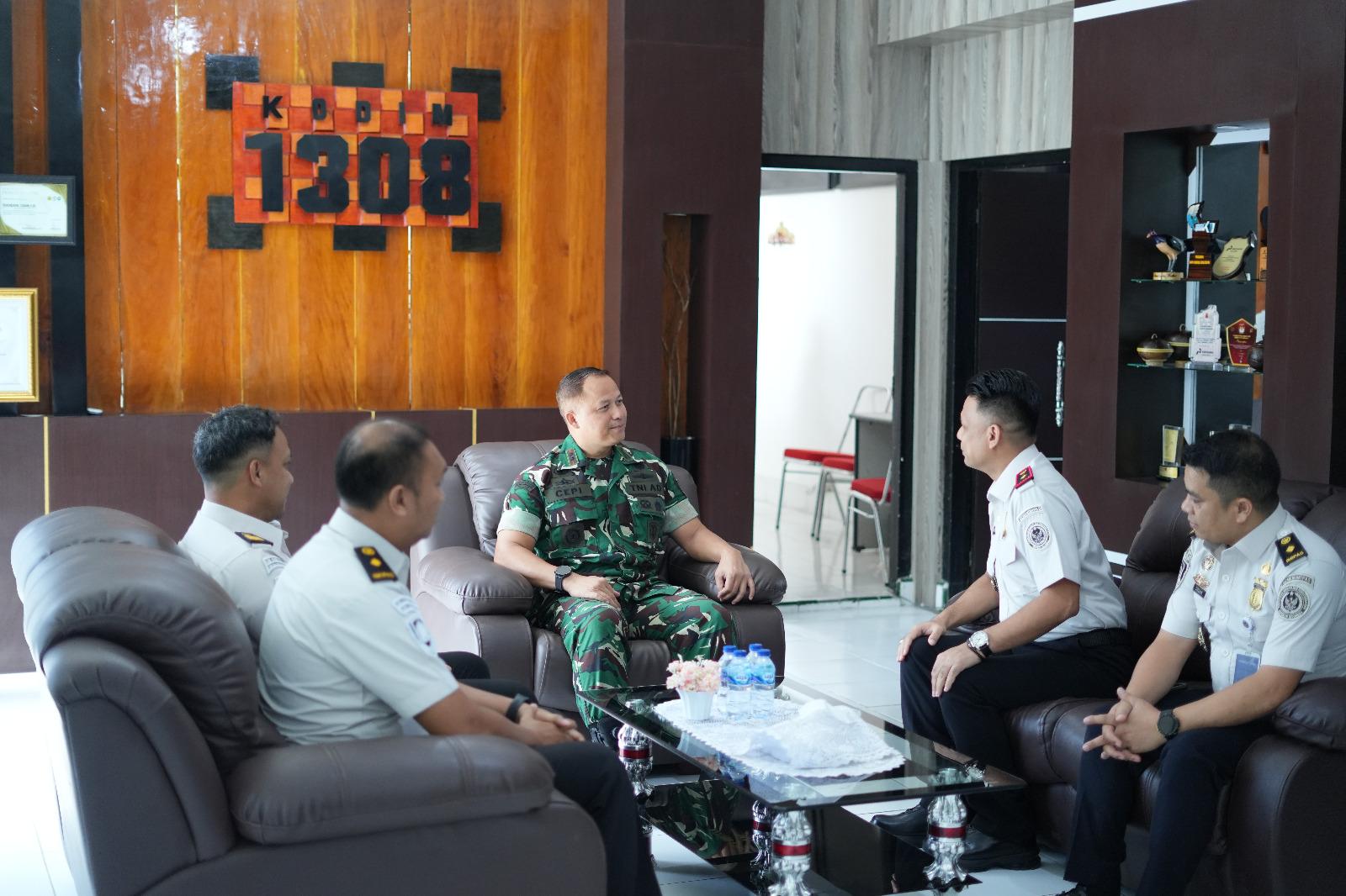 Kepala Kantor Imigrasi Banggai Laksanakan Kunjungan Silaturahmi ke Dandim  1308/Luwuk Banggai